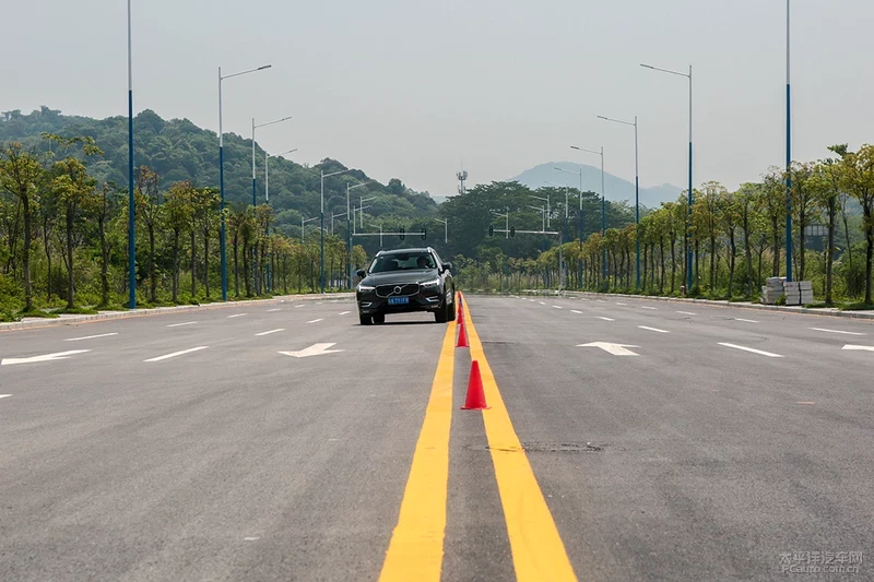 北欧顾家奶爸 测试2020款沃尔沃XC60 T5