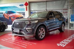 美式大7座四驅(qū)SUV 福特探險(xiǎn)者到店實(shí)拍