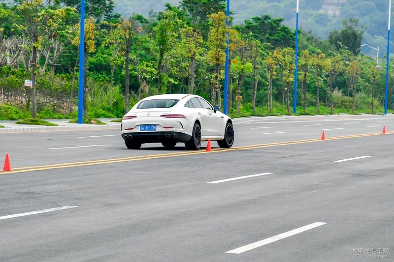 老CLS的接班人来了 测AMG GT53四门版