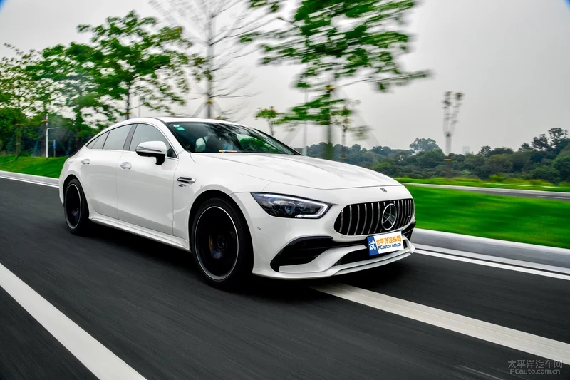 老CLS的接班人来了 测AMG GT53四门版