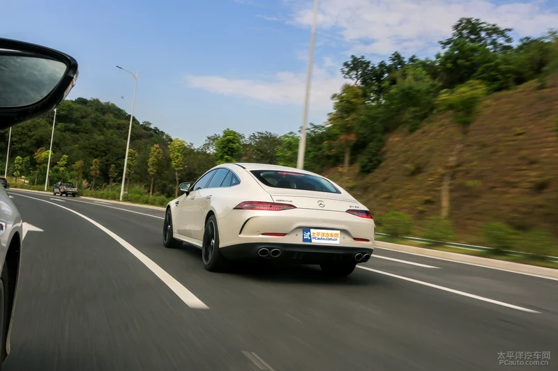 老CLS的接班人来了 测AMG GT53四门版