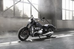 全新復古巡航摩托車BMW R 18開啟預售