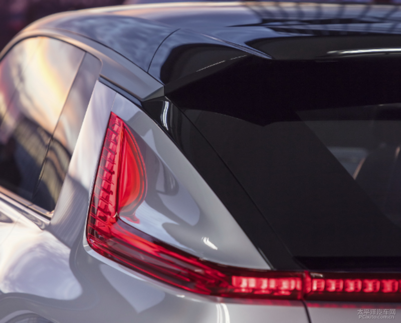 凯迪拉克纯电SUV Lyriq首发 科技与质感的结合