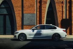 全新BMW 3系拍了拍你:實(shí)現(xiàn)夢(mèng)想的時(shí)候到了