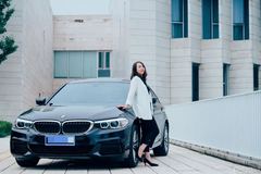 事業(yè)與家庭的兼顧 從容面對(duì)人生任何場(chǎng)合 --訪BMW 5系車主胡輝輝女士