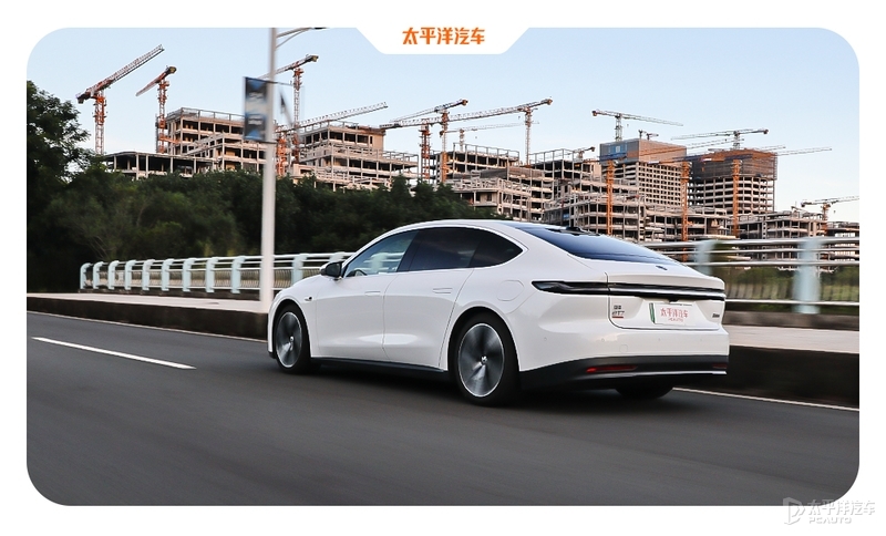 花50万买个新势力纯电轿车 可以得到什么？